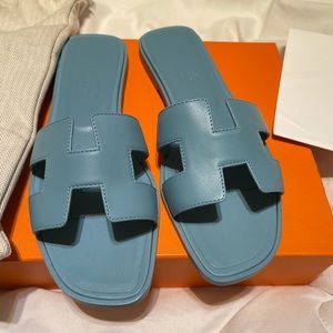 COPY - Hermès bleu Dorset sandals